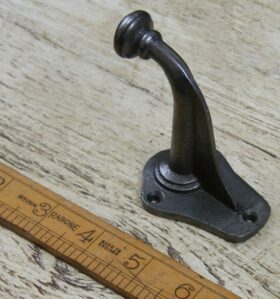 Flat top end LARDER Hook with Fin Support Antique Iron 80mm
