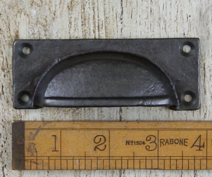 Cup Handle Square Design Lipped Cast Antique Iron 102mm (GE4417)