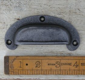 Cup Handle Round Lipped Lugs Cast Antique Iron 47mm x 102mm