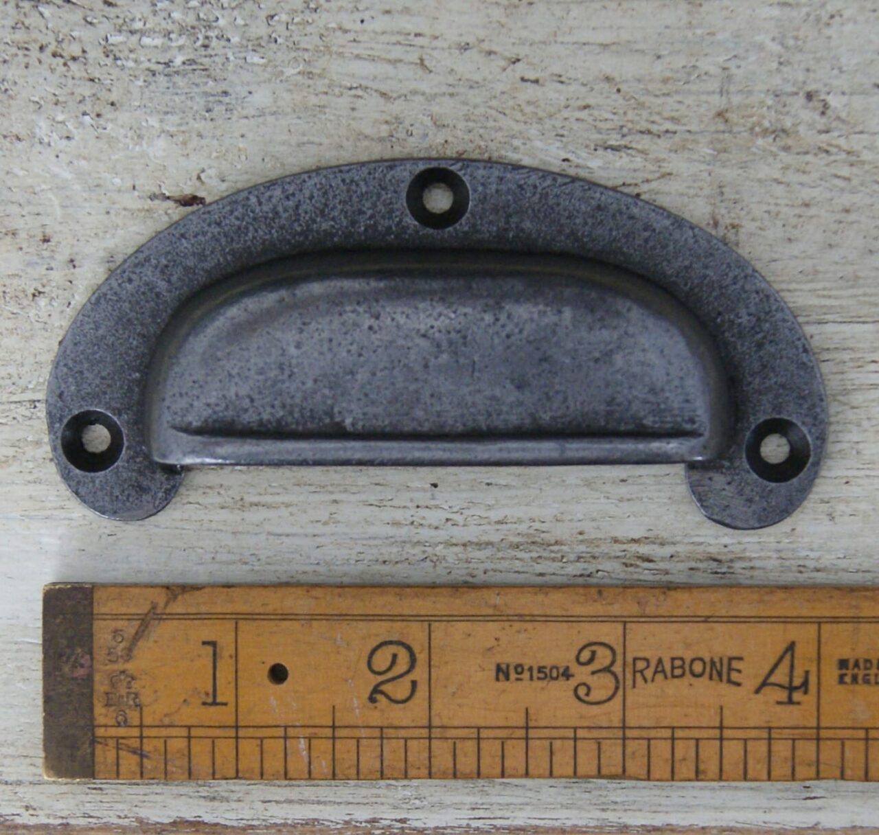 Cup Handle Round Lipped Lugs Cast Antique Iron 47mm x 102mm