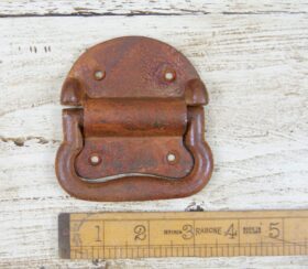 Chest Lifting Handle Heavy Cast Rust 100mm 2 part