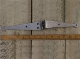 Cranked Strap Hinge Crank 22mm Cranked Antique Iron 185mm