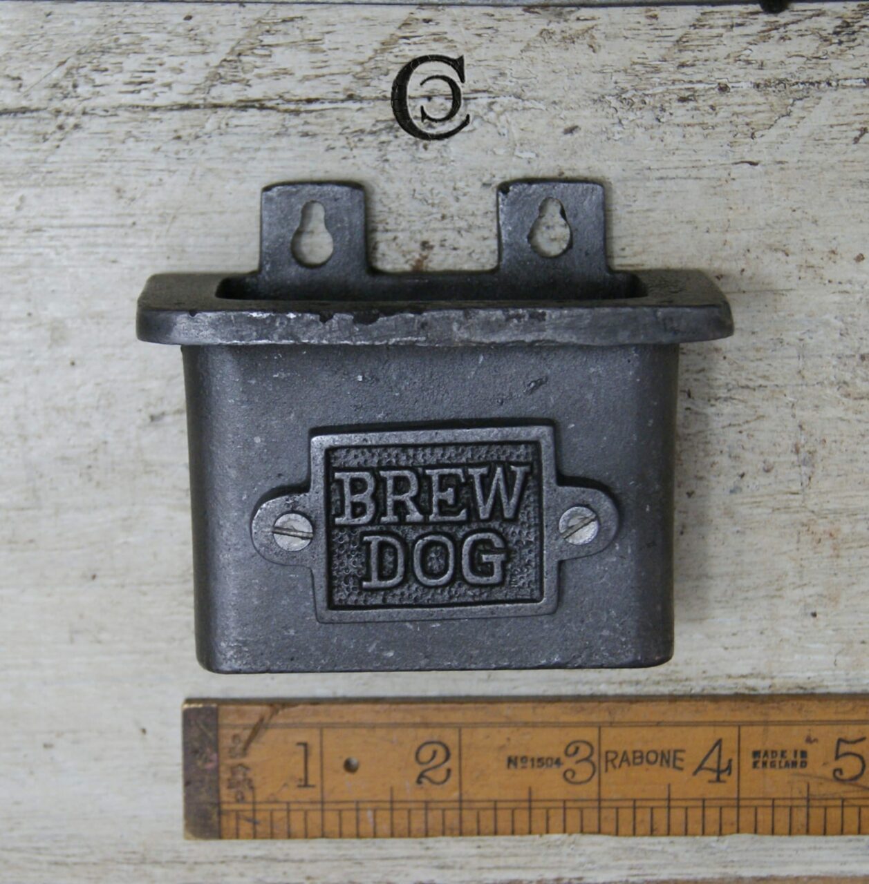 Plaque BREW DOG Cast Antique Iron (fits cap catcher) - Image 2