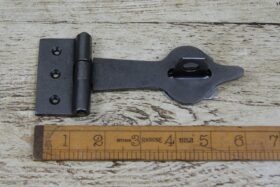 Hasp & Staple Spearhead Cast Antique Iron 150mm - TBD