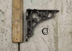 Shelf Bracket HERITAGE Cast Antique Iron 70mm x 70mm