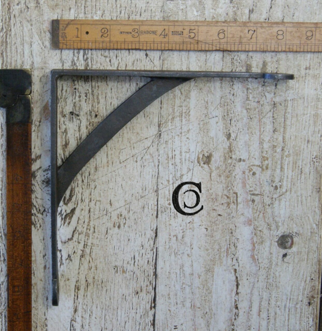 Shelf Bracket GALLOWS Penny End Cast Antique Iron 205mm x 205mm