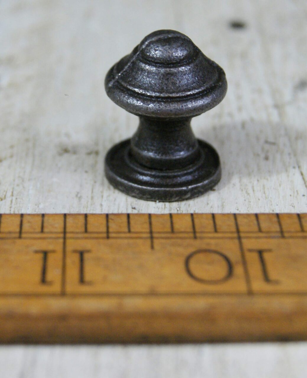 Knob & Base Plate Victorian Cast Antique Iron 20mm Diameter