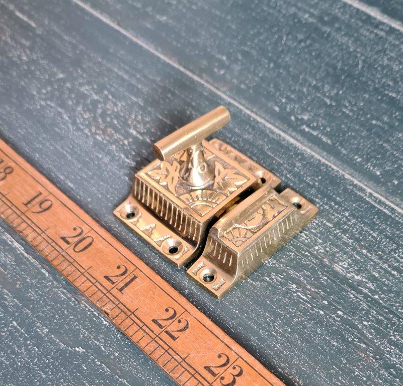 Cupboard Catch Tee Bar EASTLAKE Solid Brass 50mm - Image 2