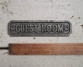Plaque GUEST ROOM 33mm x 145mm Cast Antique Iron
