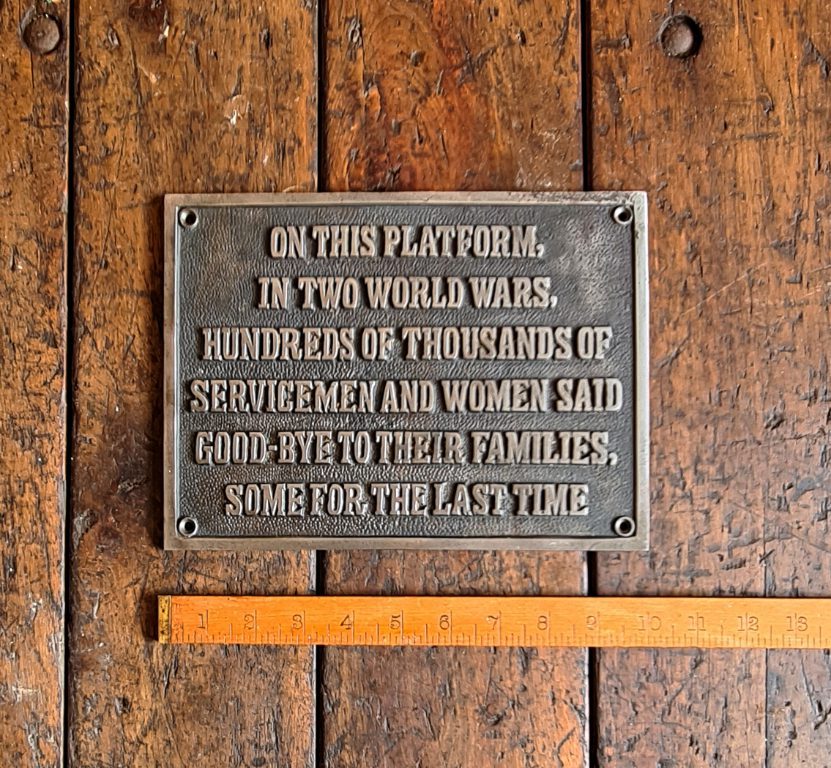 Plaque ON THIS PLATFORM .. LAST TIME Cast Iron - Image 2