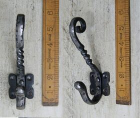 Hat & Coat Hook Twisted Stem Riveted to Base Cast Ant Iron 125mm