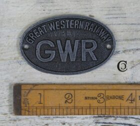 Plaque Oval GWR Antique Cast Iron 50mm x 85mm