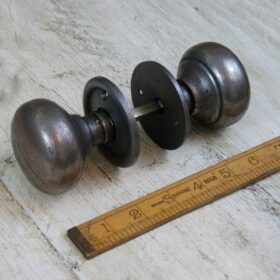 Cottage Bun Door Knob Set Cast Iron Antique Iron 62mm Diameter