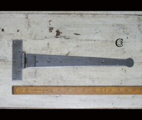 Tee Hinge Light Duty Penny End Hand Forged 375mm Antique Iron