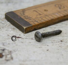 Wood Screw Slotted Raised Antique Iron Countersunk 6g x 3.5mm x 25mm