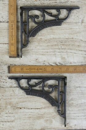 Shelf Bracket J DUCKETT & SON Cast Antique Iron 170mm x 197mm