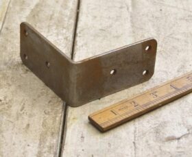 Butchers Block Corner Antique Steel 50mm High x 100mm x 100mm (1.5mm)