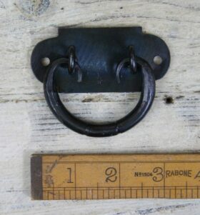Drop Handle Heavy Cast Antique Iron (Kubek Style) 80mm - TBD