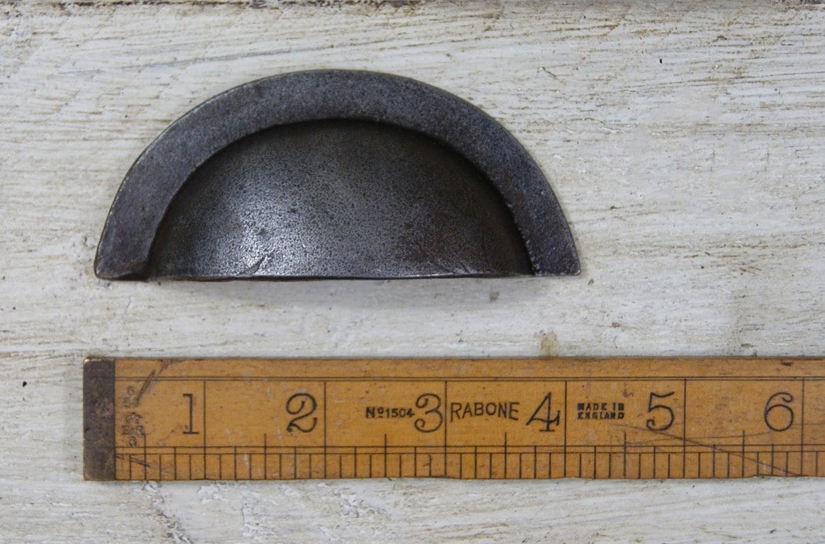 Cup Handle Cast Antique Iron Plain Smooth 102mm Rear Thread