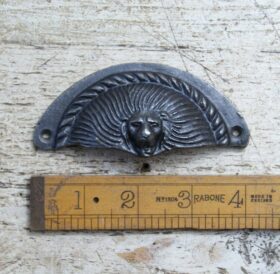 Cup Handle LION MANE Antique Iron 103mm