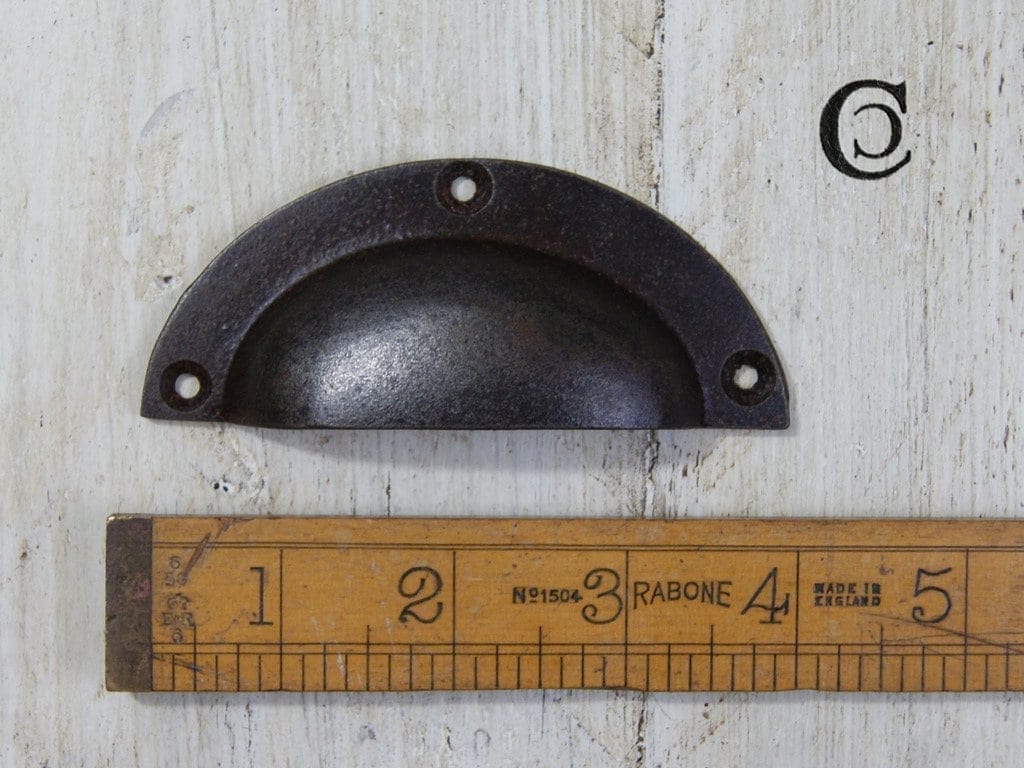 Cup Handle Plain Shallow Type Antique Iron Front Fix 96mm