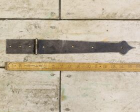 Spearhead Strap Hinge Antique Iron 400mm
