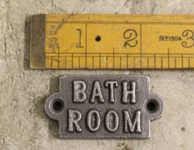Plaque BATHROOM Cast Antique Iron 40mm x 30mm (East of India) TBD