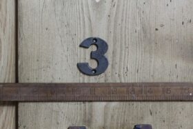 Cast Iron NUMBER 3 50mm High Antique Iron