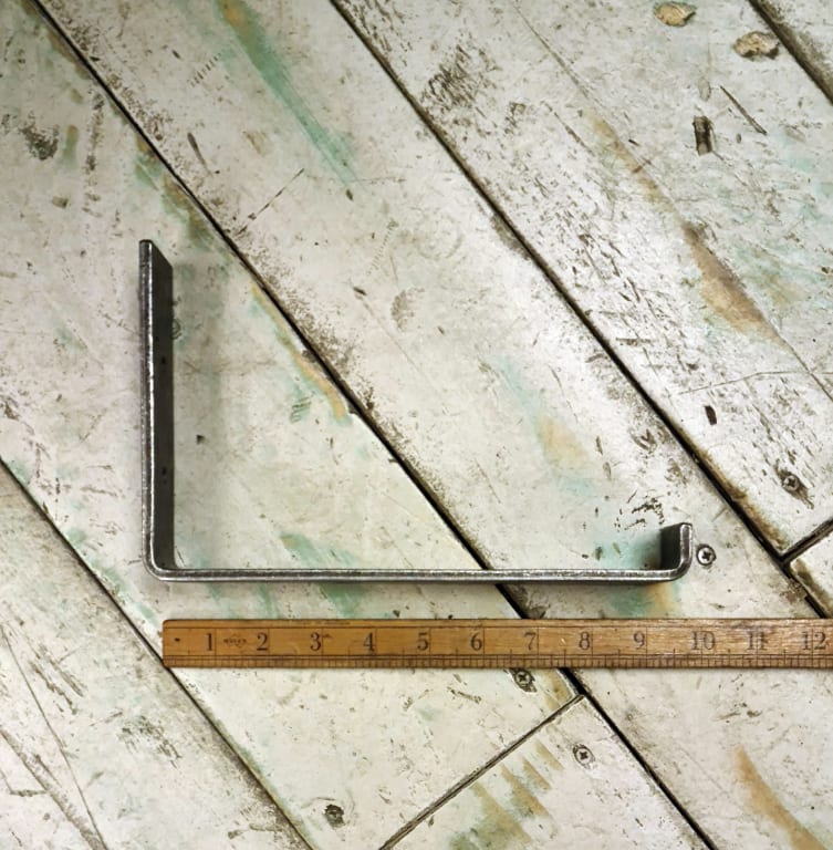 Shelf Bracket Utility Lipped MARSH Antique Iron 152mm x 230mm Alt D333