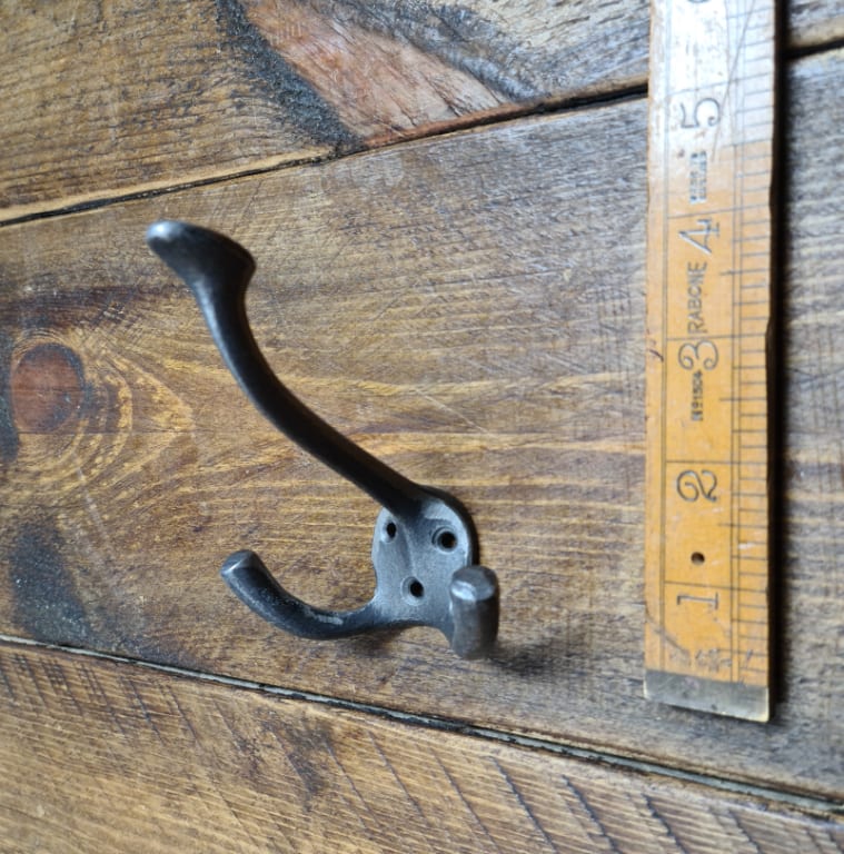 Triple Hook Plain FLAT TOP Antique Iron 3 Hole 125mm - Image 2