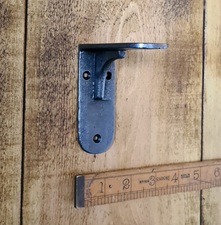 Shelf Bracket SHEFFIELD Cast Antique Iron 90mm x 90mm - Image 2