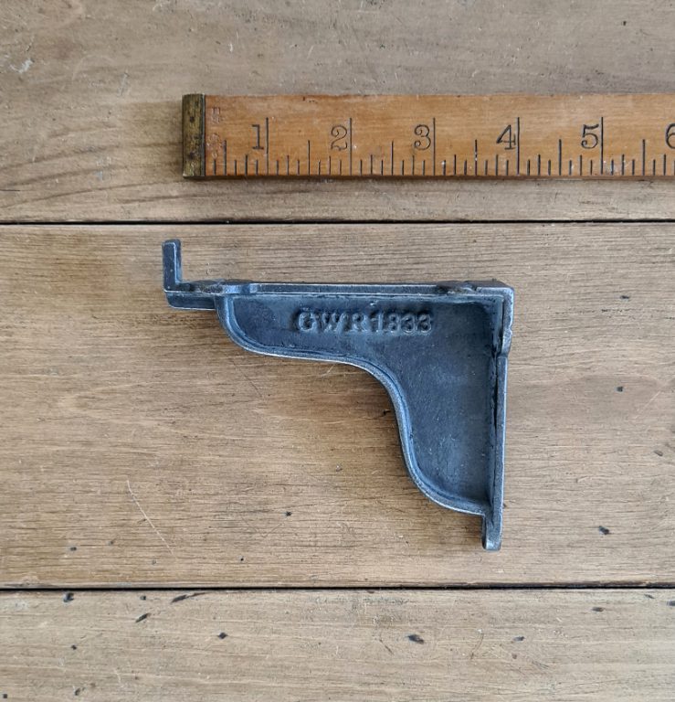 Shelf Bracket Lip Railway GWR 1833 Cast Antique Iron 105mm - Image 2