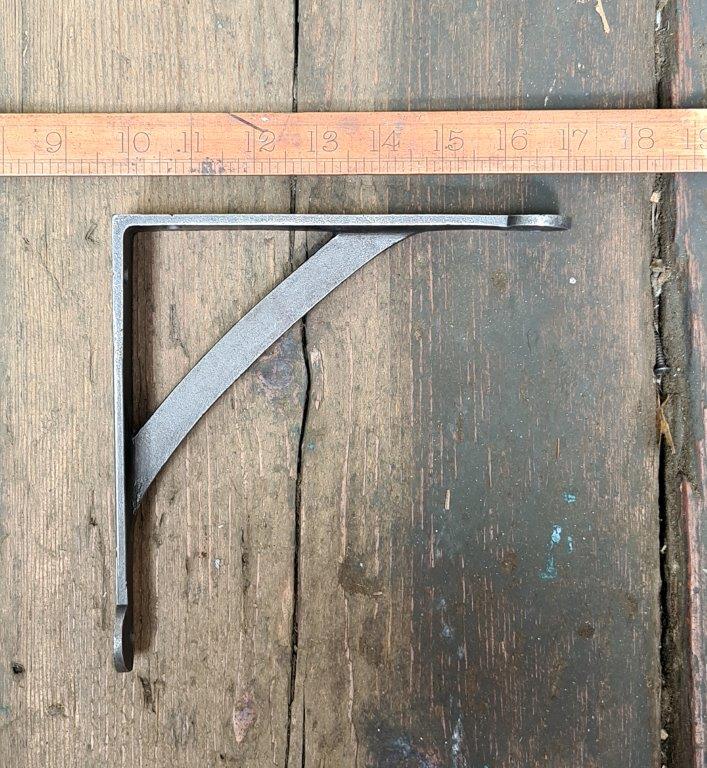 Shelf Bracket GALLOWS Penny End Cast Antique Iron 180mm x 180mm - Image 3