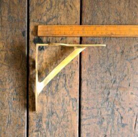 Shelf Bracket GALLOWS Plain Lugs Polished Brass 150mm x 150mm