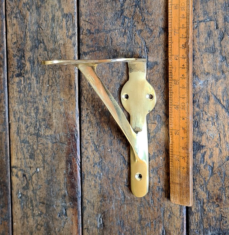 Shelf Bracket GALLOWS Plain Lugs Polished Brass 150mm x 150mm - Image 2
