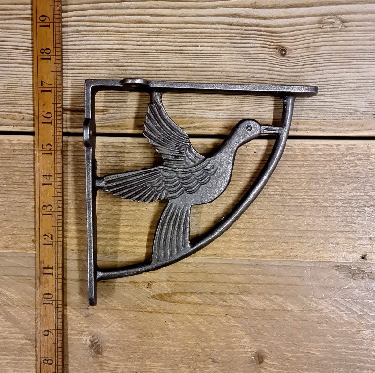 Shelf Wall Bracket DOVE Antique Cast Iron 175mm x 175mm also see D161 - Image 3
