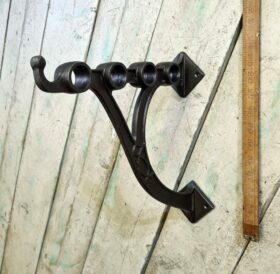Luggage Carriage Brackets RATHBONE Y Shape Cast Iron 305mm x 290mm 26mm Hole