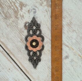 Knob Ceramic Magenta & Backplate FILIGREE Antique Iron 125mm TBD