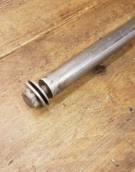 Connecting Rod CAPTIVE Nut 1100mm x 25mm Diameter 1/2" Thread