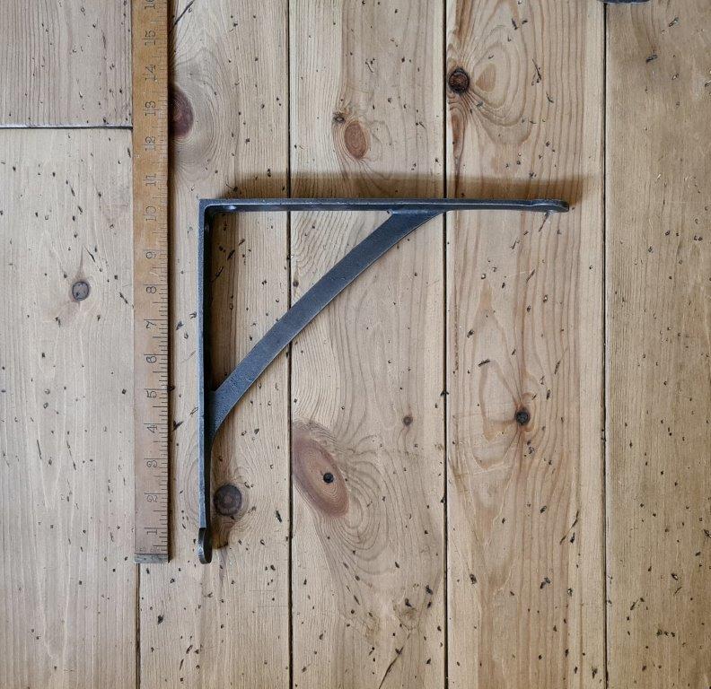 Shelf Bracket GALLOWS Penny End Cast Antique Iron 250mm x 250mm - Image 2