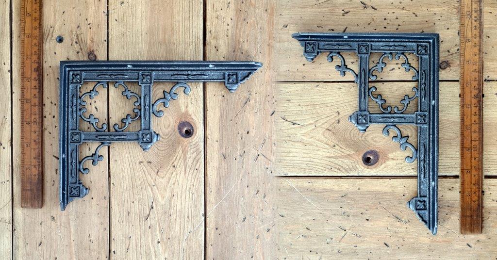 Shelf Bracket TEMPLE Design Cast Antique Iron 170mm x 235mm - Image 3