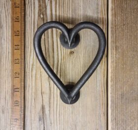 Door Knocker LOVE HEART Shape Round Striker Ant Iron 140mm x 120mm