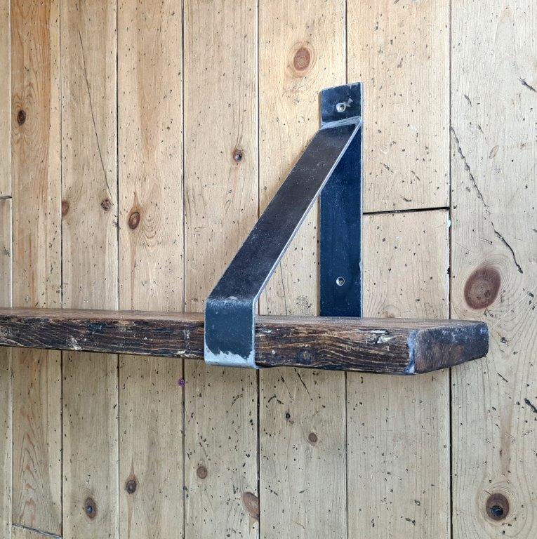 Shelf Bracket Utility CELTIC Antique Iron 225mm Int