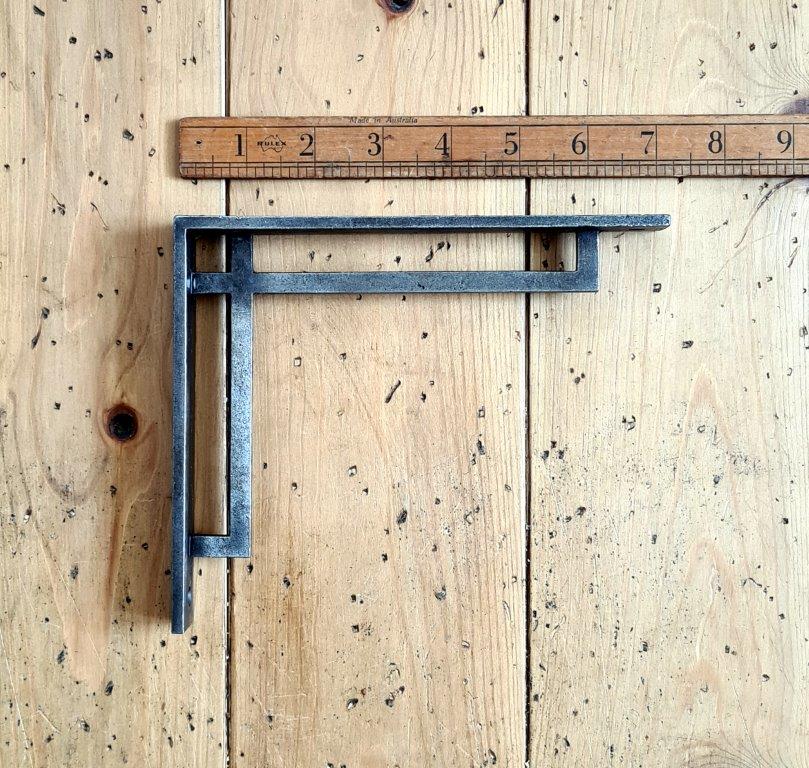 Shelf Bracket ART DECO MORRIS Cast Antique Iron 150mm x 180mm - Image 2