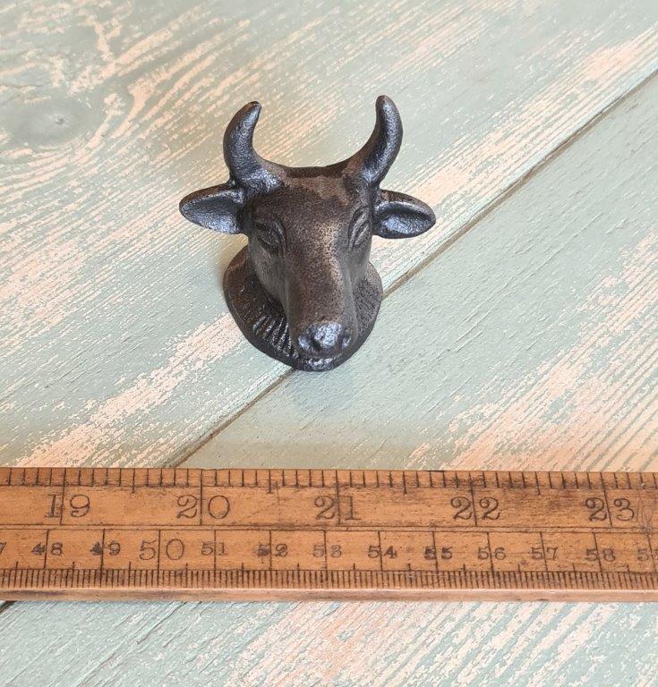 Knob Cupboard HORNED COW M4 Rear Thread Cast Antique Iron 38mm - Image 2