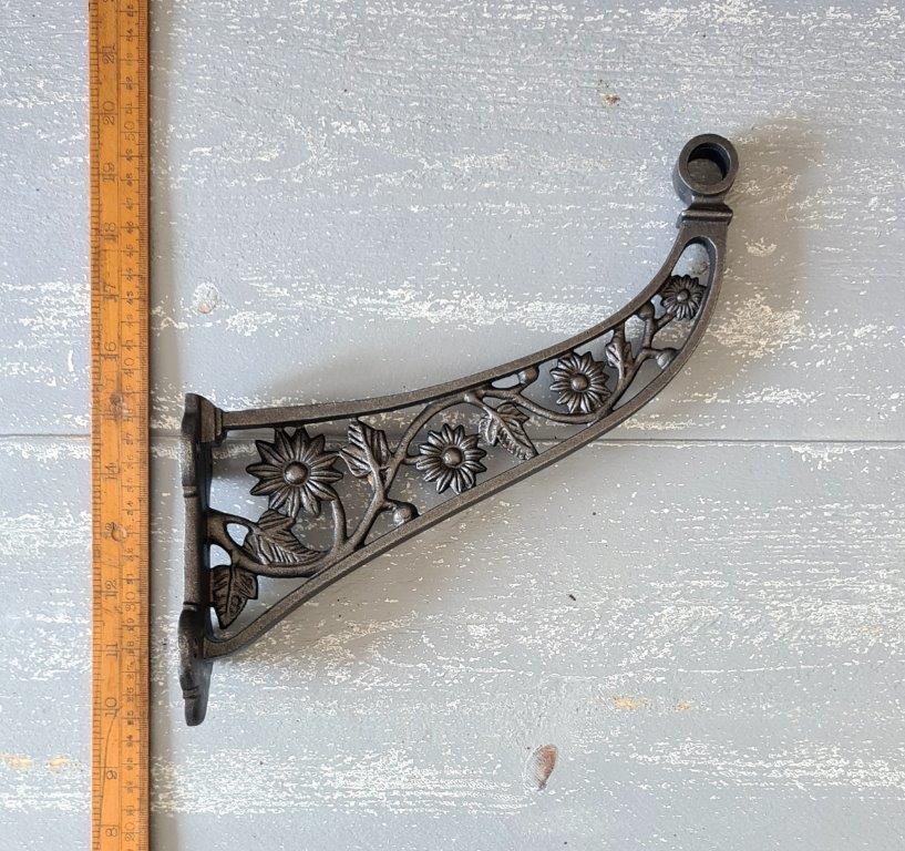 Wardrobe Coat Hanger Bracket FLOWERS Takes 15mm Rod Cast Iron 230mm - Image 2