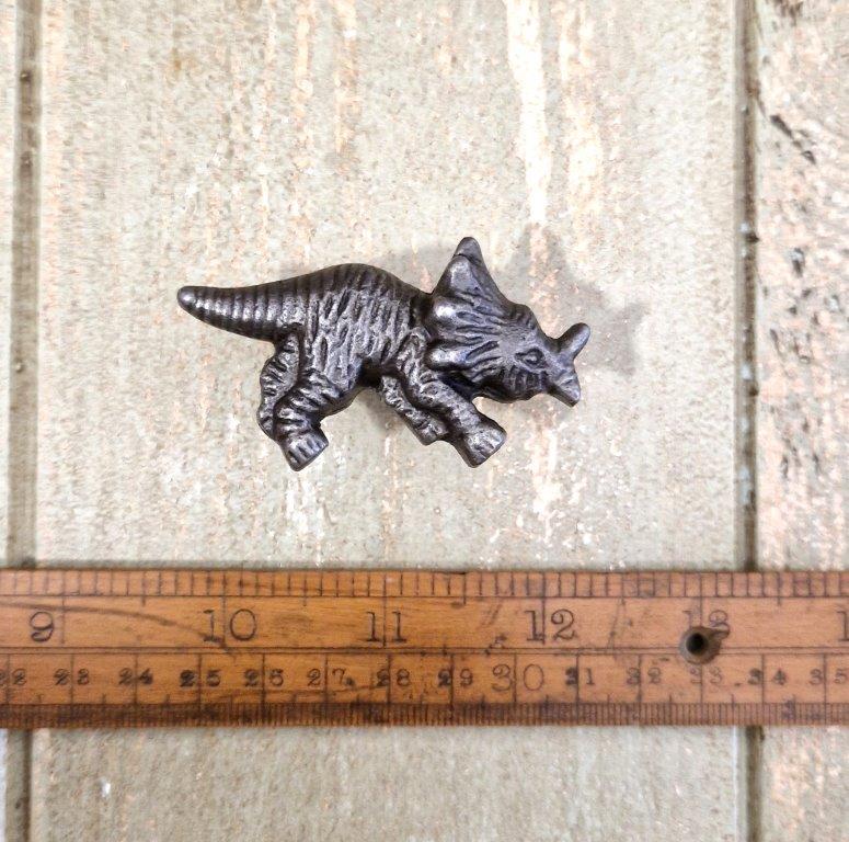 Knob Cupboard DINOSAUR Monoclonius Cast Antique Iron 60mm
