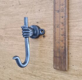 Coat Hook Single HAND Fist Grasping Stick Shepherds Staff Cast Ant Iron 90mm
