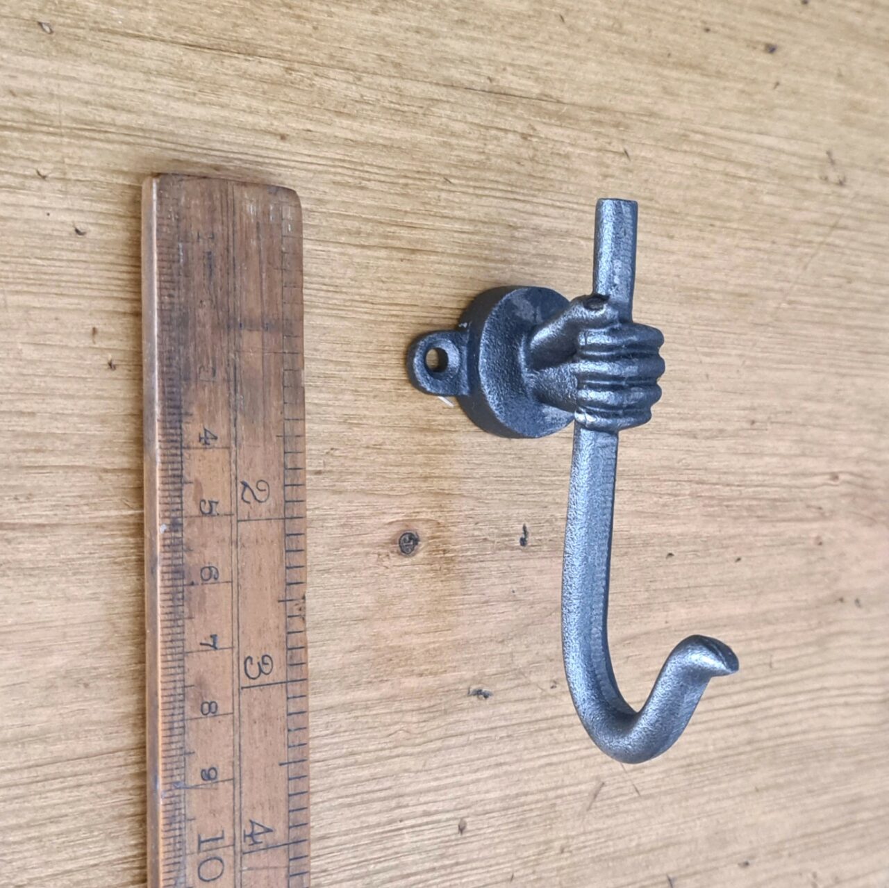 Coat Hook Single HAND Fist Grasping Stick Shepherds Staff Cast Ant Iron 90mm - Image 3