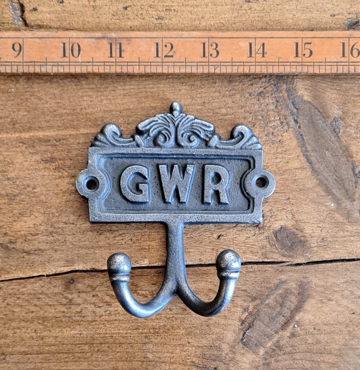 Plaque Robe Hook Double GWR Cast Antique Iron 110 x 120mm Alt 01.336G